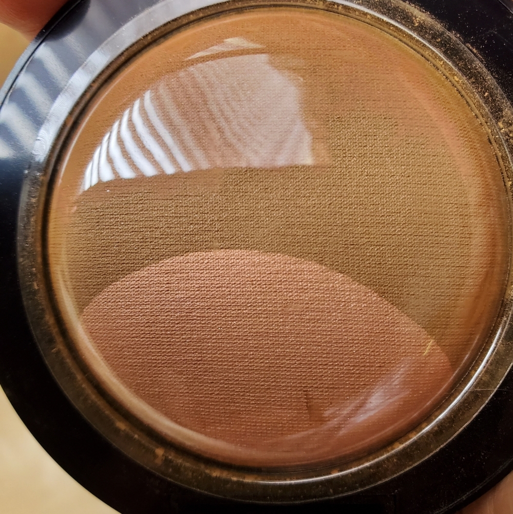 Estee Lauder Perfectionist Set + Highlight Powder Duo - Picture 5 of 5